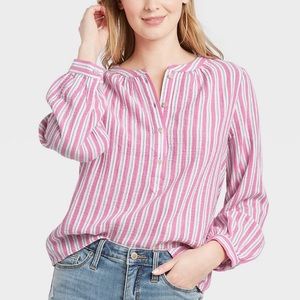 *NWT- Universal Thread brand women’s striped top, size small. Henley neck…
